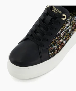 Clearance Episode - Black Trainers