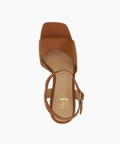 Hot Jacuzzi - Tan Block Heeled Sandals