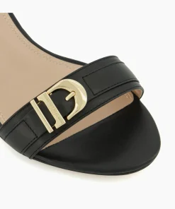 Hot Jessie - Block Heeled Sandals