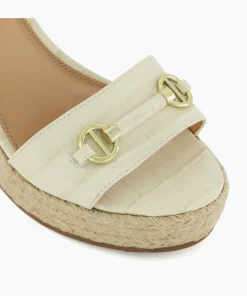 Store Kai - Ecru Wedge Sandals