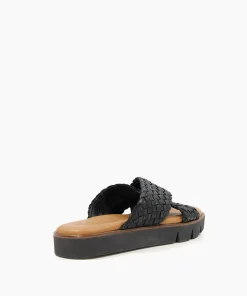 Hot Lexey - Flat Sandals
