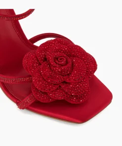 Hot Medallion - Heeled Sandals