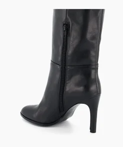 Online Symbolic - Black Boots
