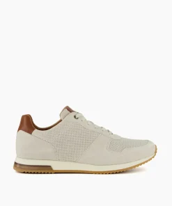 Shop Trilogy - Off Trainers
